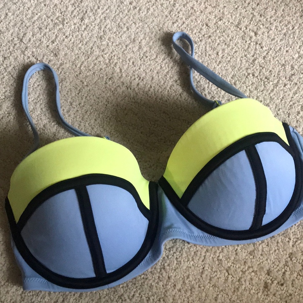 Victoria’s Secret Swimsuit Top